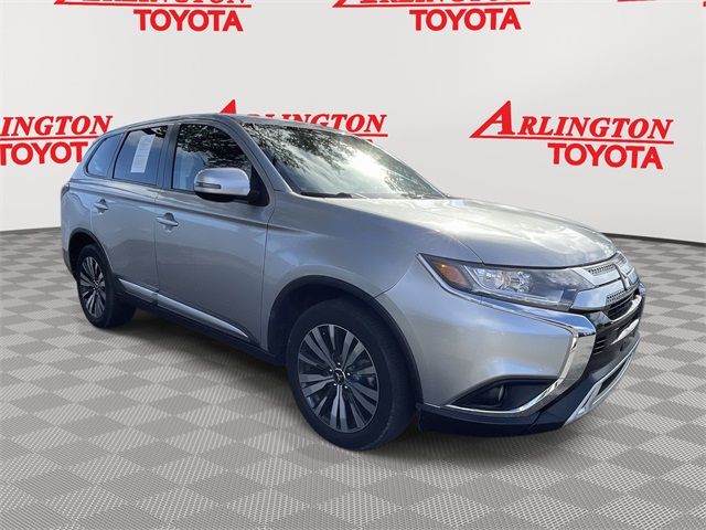 2019 Mitsubishi Outlander SE