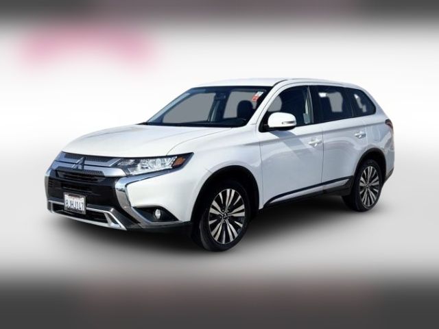 2019 Mitsubishi Outlander SE