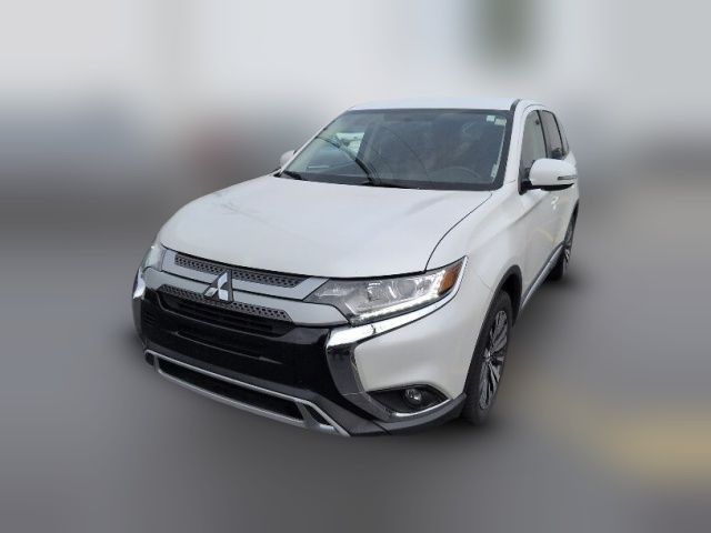 2019 Mitsubishi Outlander SE
