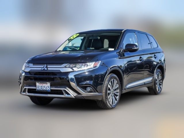 2019 Mitsubishi Outlander SE