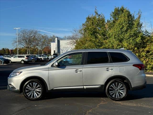 2019 Mitsubishi Outlander SE