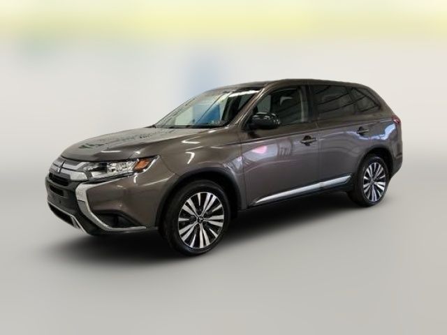 2019 Mitsubishi Outlander SE