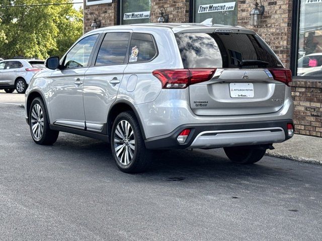 2019 Mitsubishi Outlander SE