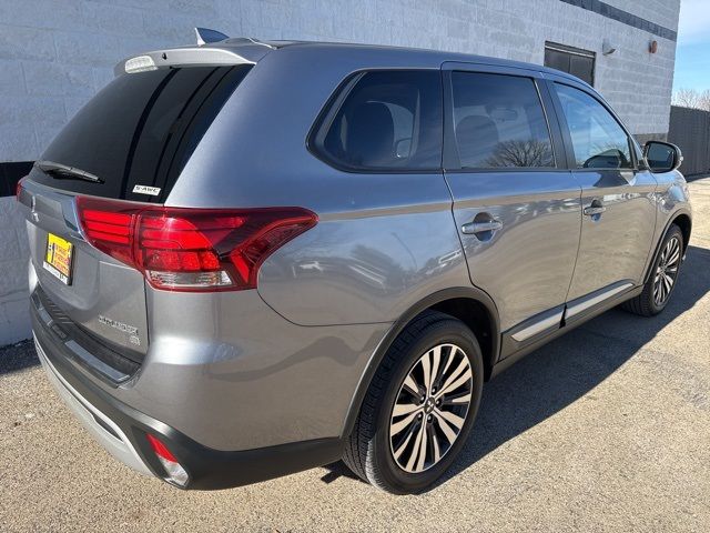 2019 Mitsubishi Outlander SE