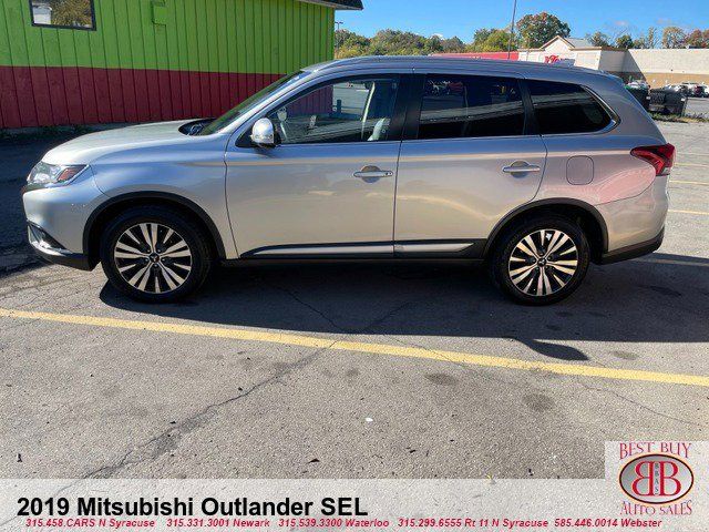 2019 Mitsubishi Outlander SEL