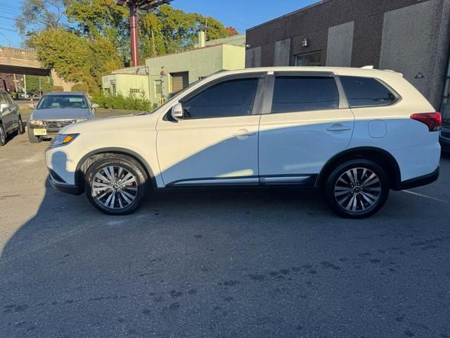 2019 Mitsubishi Outlander SEL