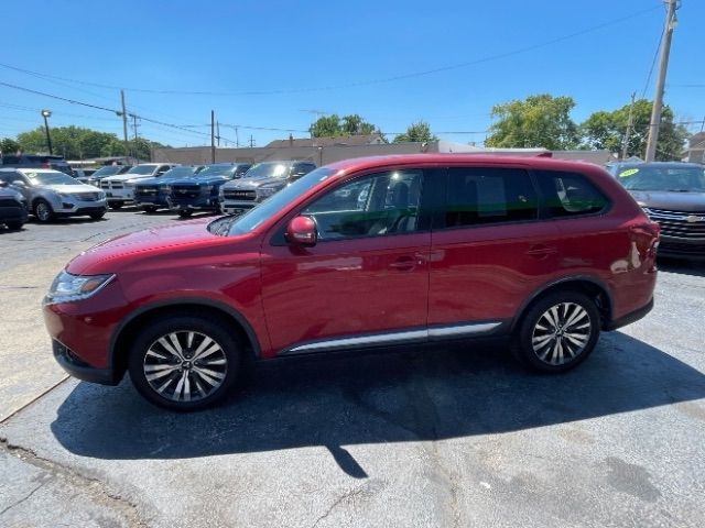 2019 Mitsubishi Outlander SE