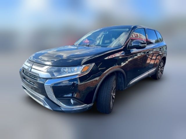 2019 Mitsubishi Outlander SE