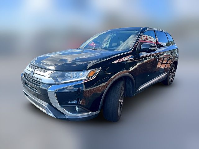 2019 Mitsubishi Outlander SE