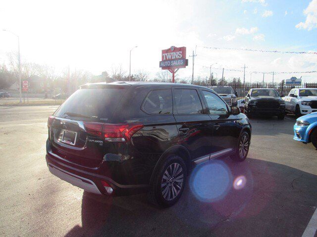 2019 Mitsubishi Outlander SE