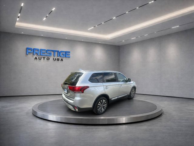 2019 Mitsubishi Outlander SE