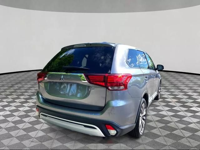 2019 Mitsubishi Outlander SE