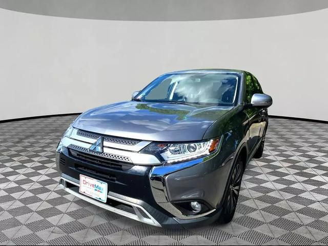 2019 Mitsubishi Outlander SE