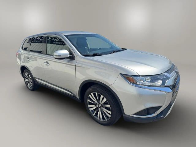 2019 Mitsubishi Outlander SE