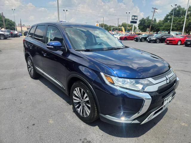 2019 Mitsubishi Outlander SE