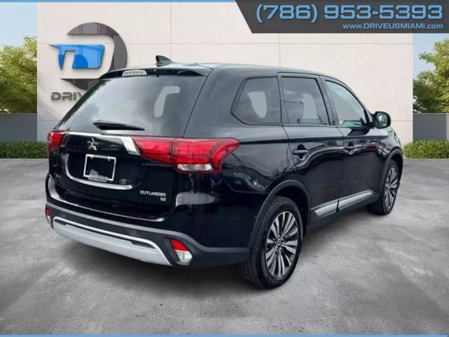 2019 Mitsubishi Outlander SE