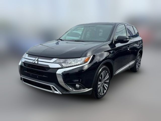 2019 Mitsubishi Outlander SE