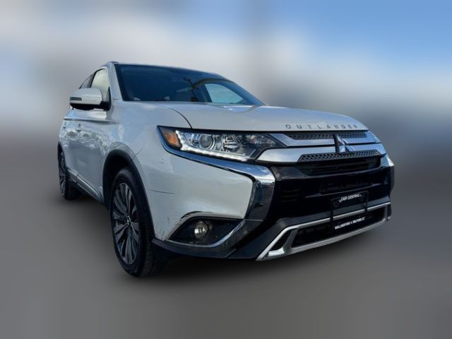 2019 Mitsubishi Outlander SE