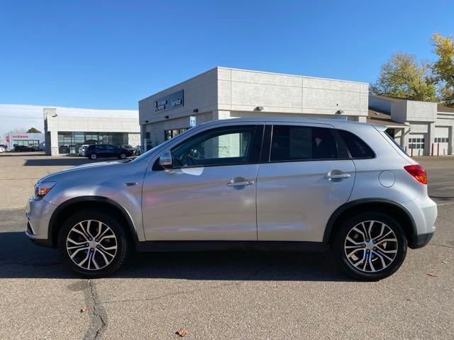 2019 Mitsubishi Outlander Sport SE 2.0