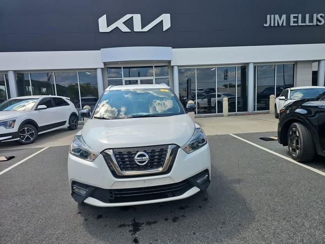 2019 Nissan Kicks SR