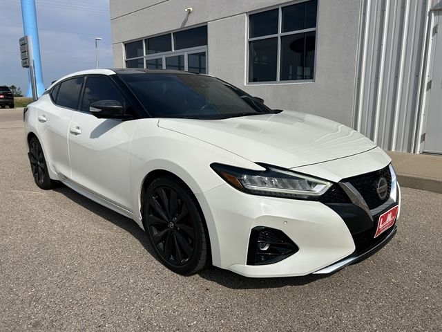 2019 Nissan Maxima SR