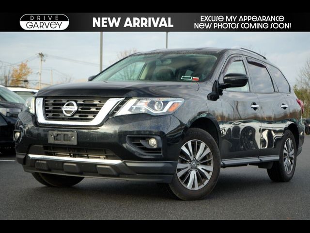 2019 Nissan Pathfinder SV