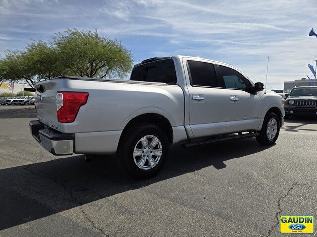 2019 Nissan Titan SV