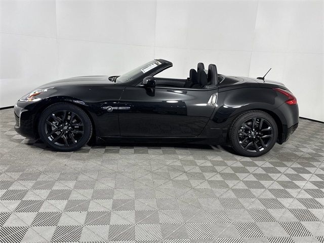 2019 Nissan 370Z Roadster Base