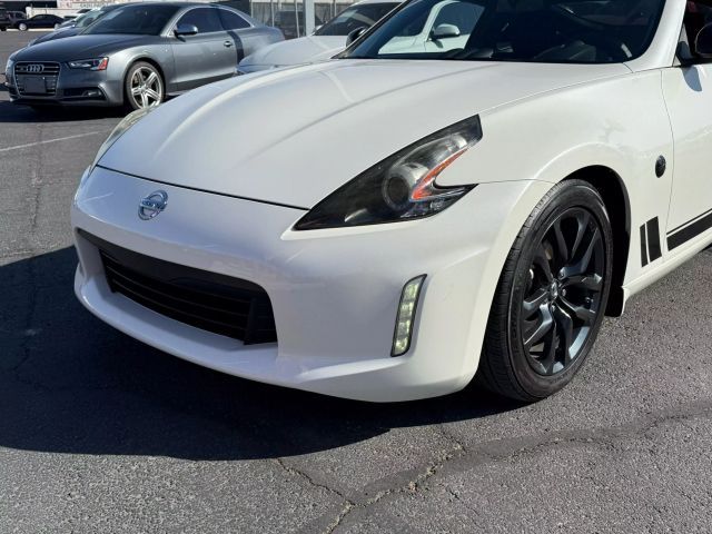 2019 Nissan 370Z Base