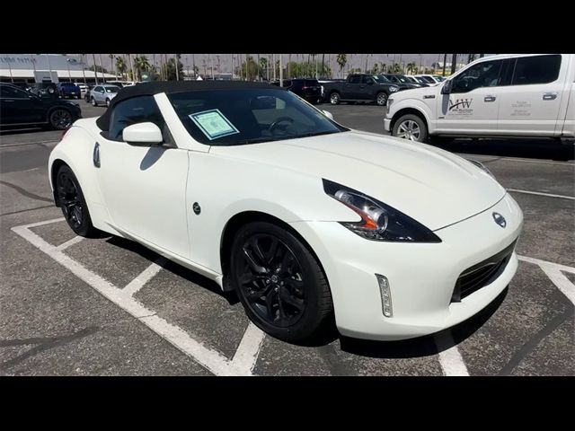 2019 Nissan 370Z Roadster Touring