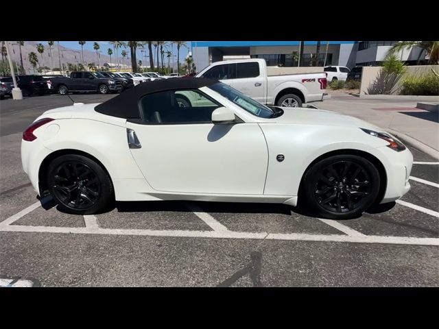 2019 Nissan 370Z Roadster Touring