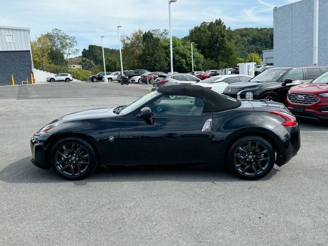 2019 Nissan 370Z Roadster Base