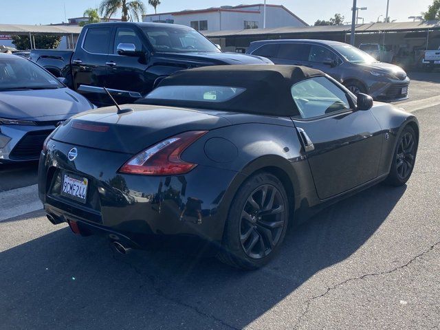 2019 Nissan 370Z Roadster Touring