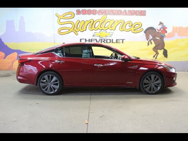 2019 Nissan Altima 2.5 Platinum