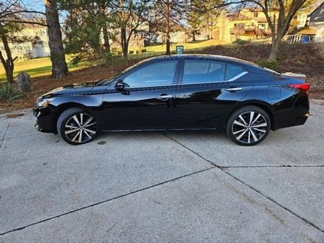 2019 Nissan Altima 2.5 Platinum