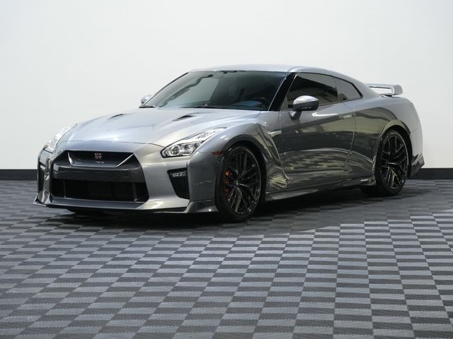 2019 Nissan GT-R Pure