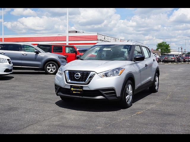 2019 Nissan Kicks S