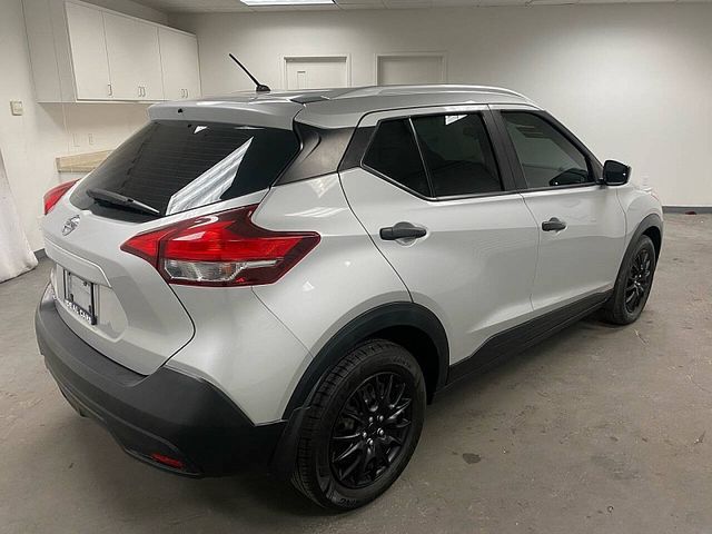 2019 Nissan Kicks S