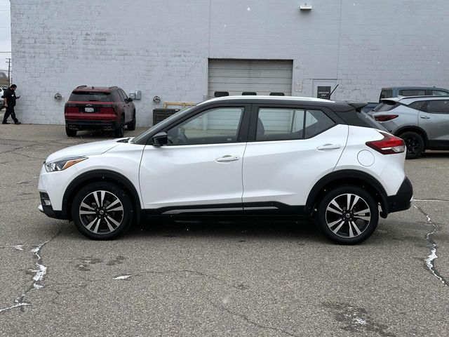 2019 Nissan Kicks SR