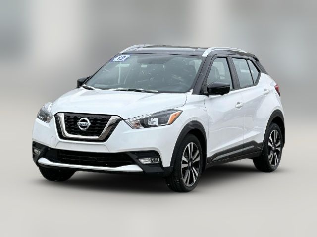 2019 Nissan Kicks SR