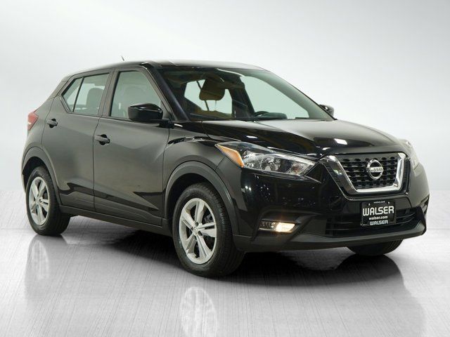 2019 Nissan Kicks S