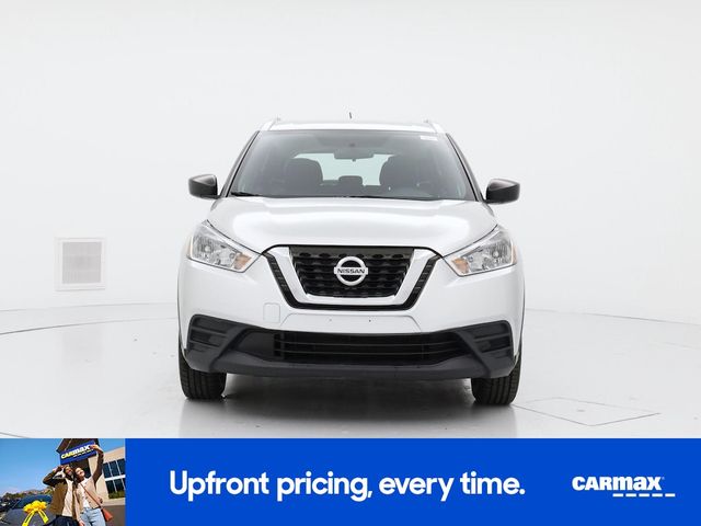 2019 Nissan Kicks S
