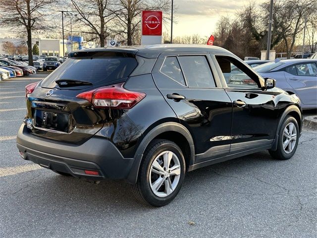 2019 Nissan Kicks S