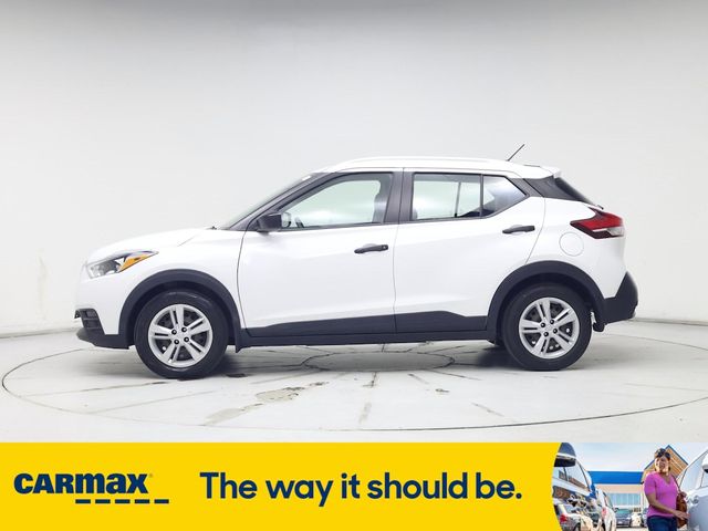 2019 Nissan Kicks S
