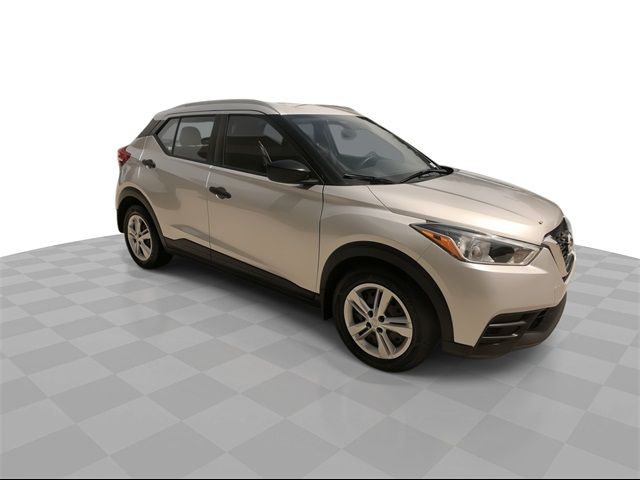 2019 Nissan Kicks S