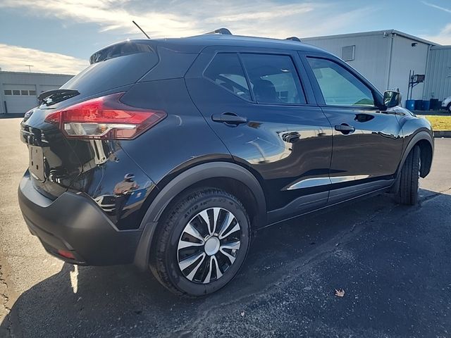 2019 Nissan Kicks S