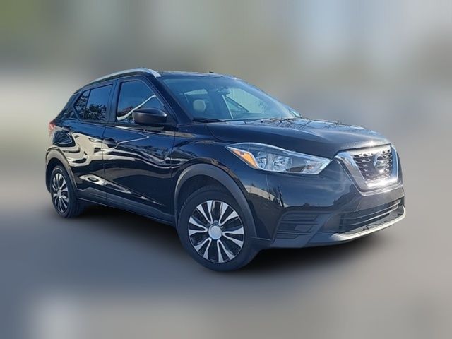 2019 Nissan Kicks S