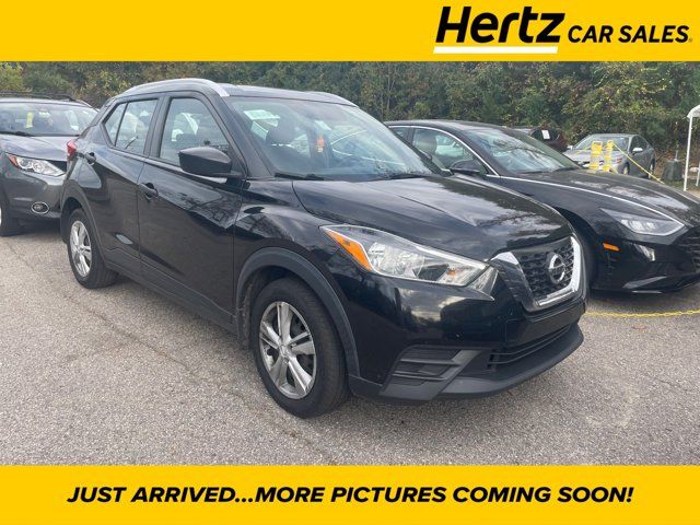 2019 Nissan Kicks S