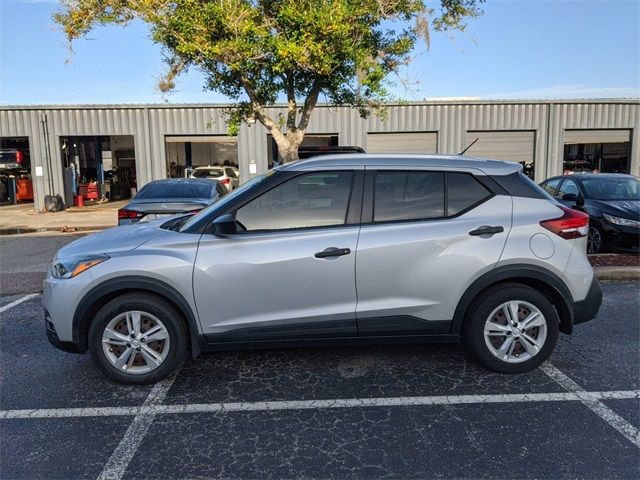 2019 Nissan Kicks S