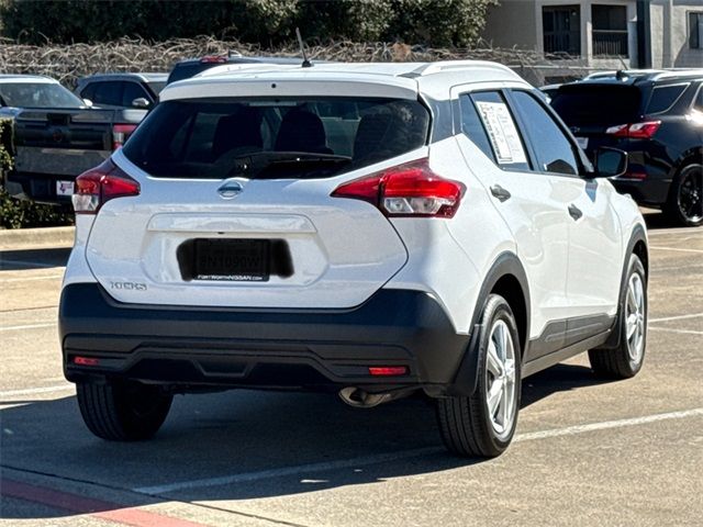 2019 Nissan Kicks S